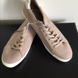 Old Navy Women’s sneakers
